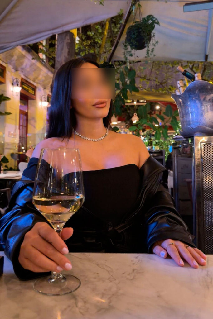 De Cuba a Madrid. Escort preciosa. Ana Carolina