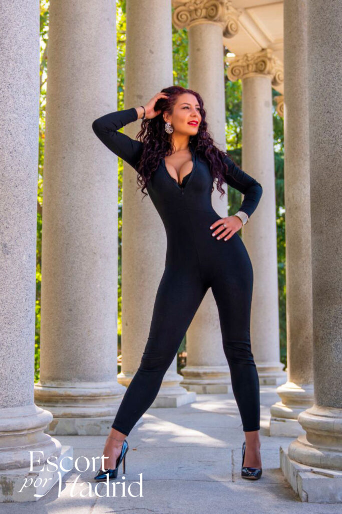 Una escort de lujo muy esbelta y elegante. Ainhoa